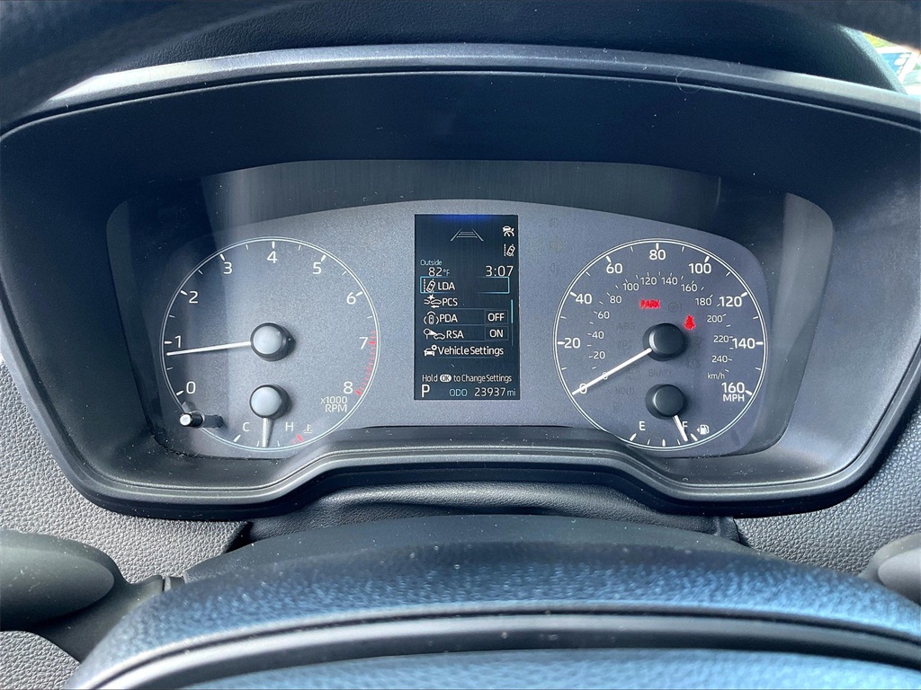 2024 Toyota Corolla LE - Photo 23