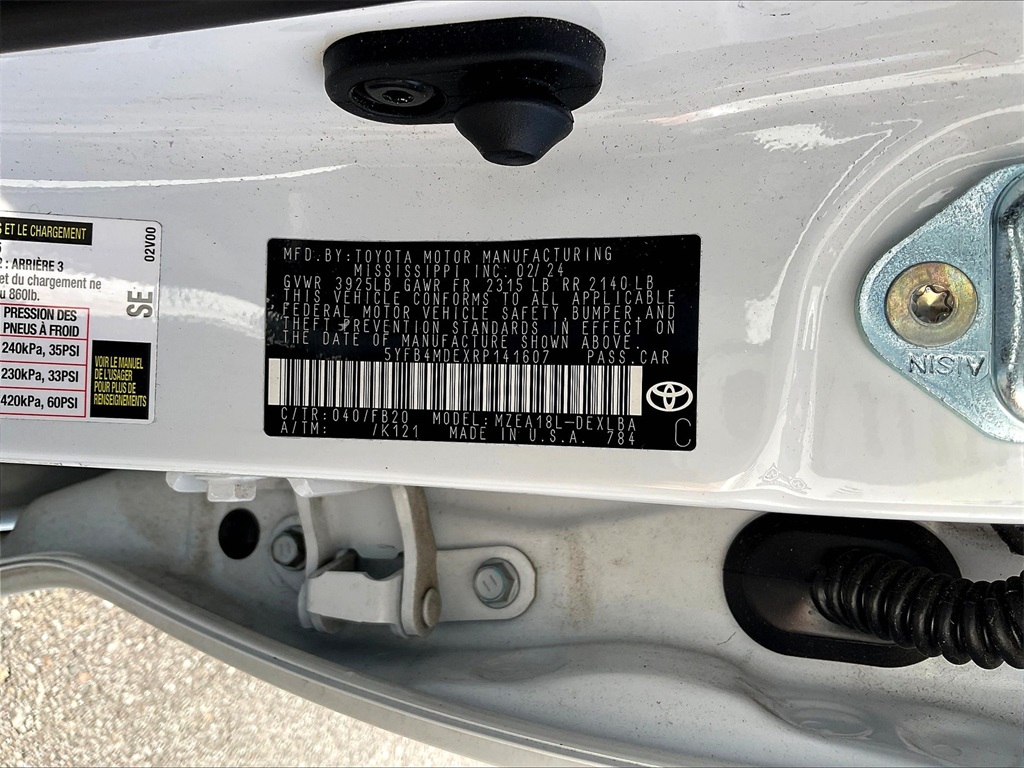 2024 Toyota Corolla LE - Photo 31