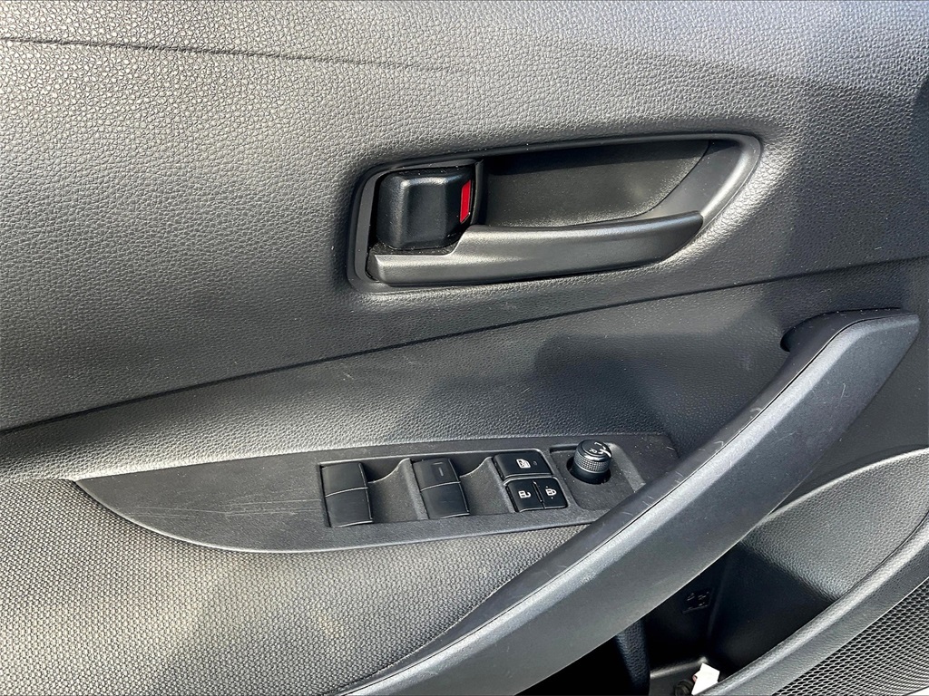 2024 Toyota Corolla LE - Photo 35