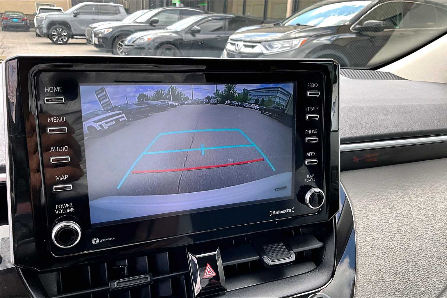 2021 Toyota Corolla LE - Photo 19