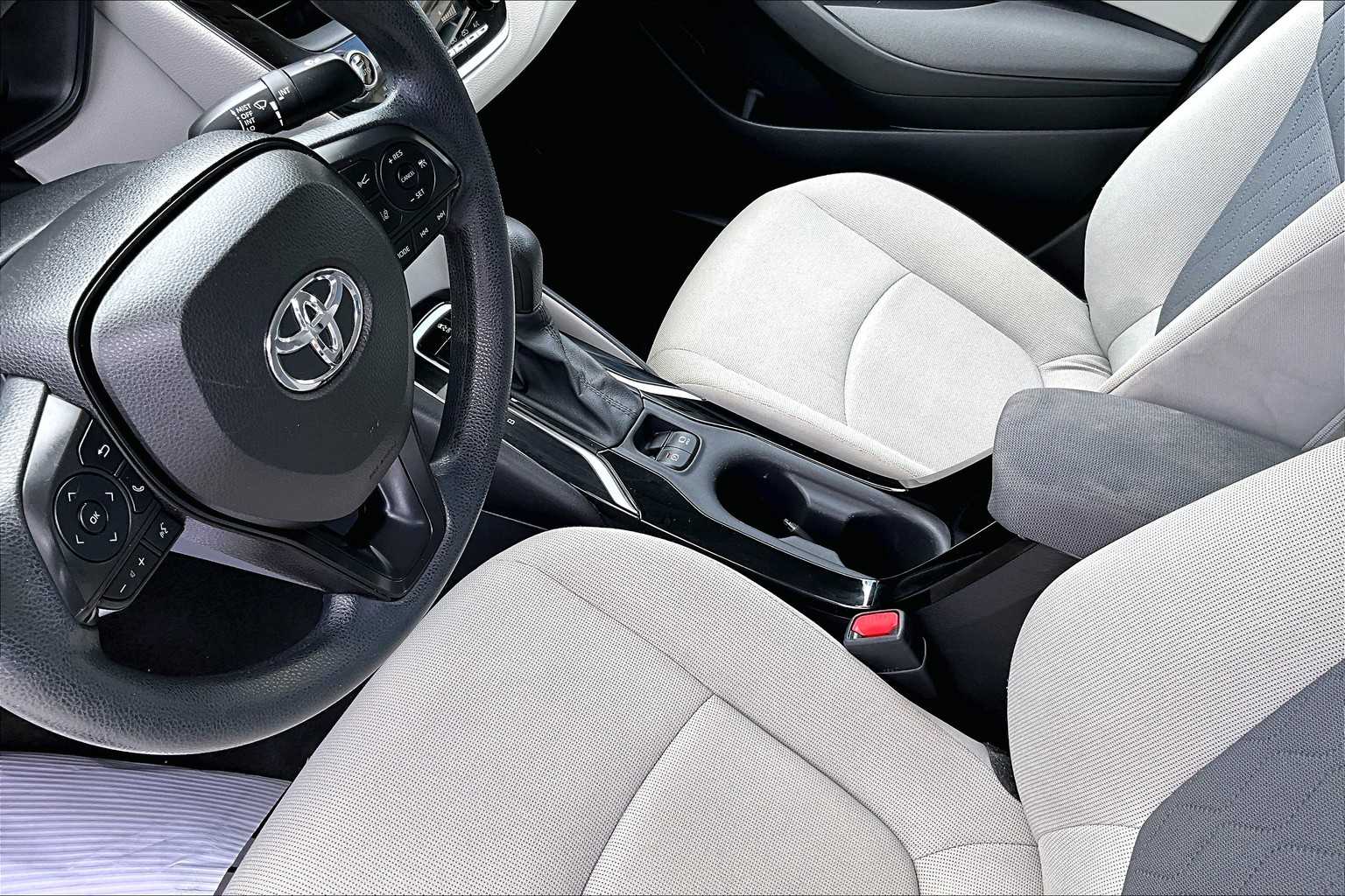 2021 Toyota Corolla LE - Photo 20