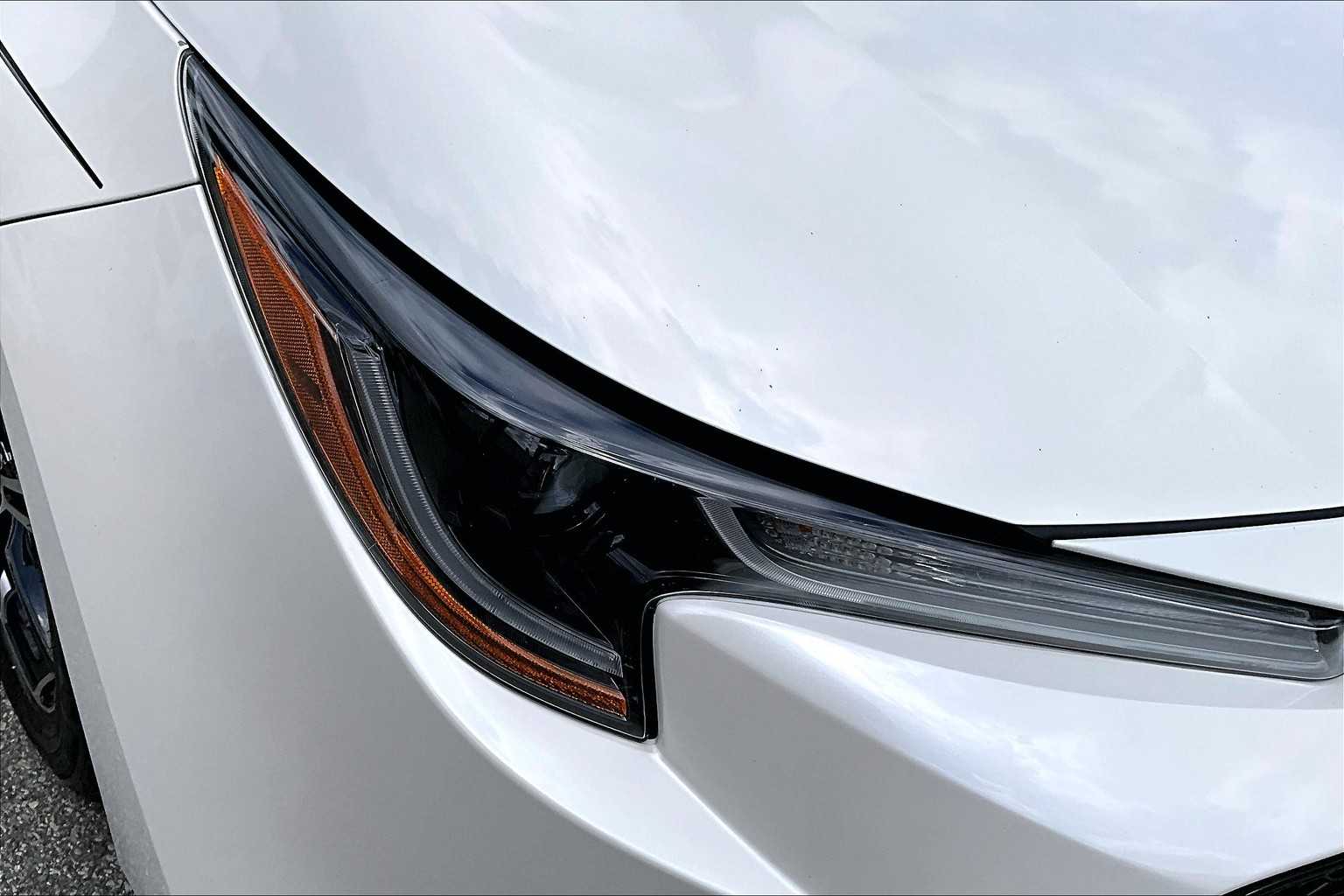 2021 Toyota Corolla LE - Photo 29