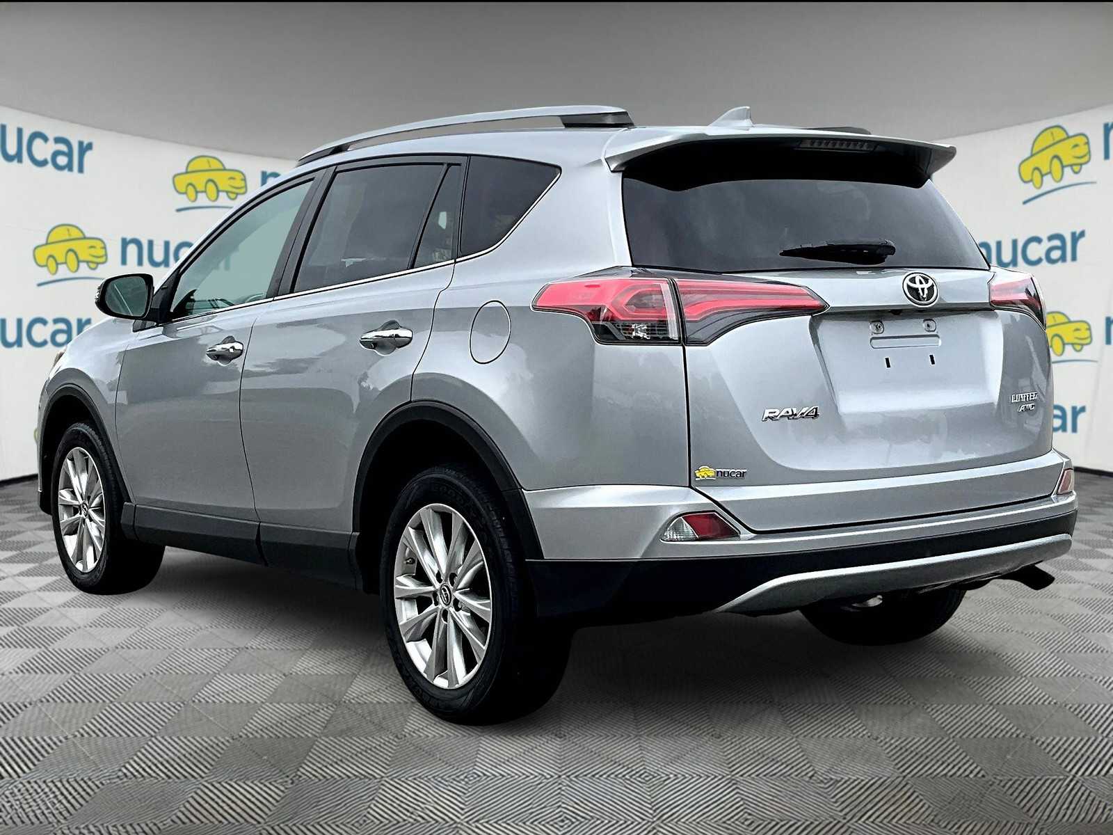 2018 Toyota RAV4 Limited - Photo 4