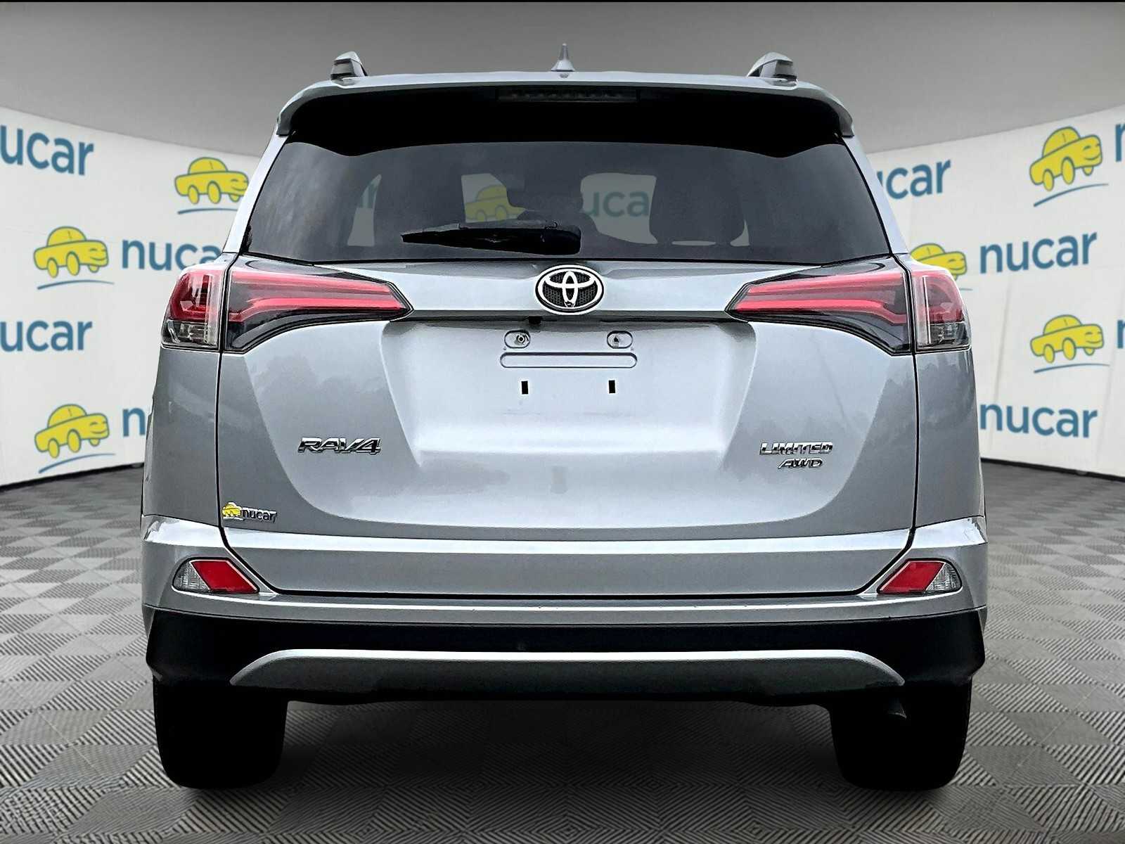 2018 Toyota RAV4 Limited - Photo 5