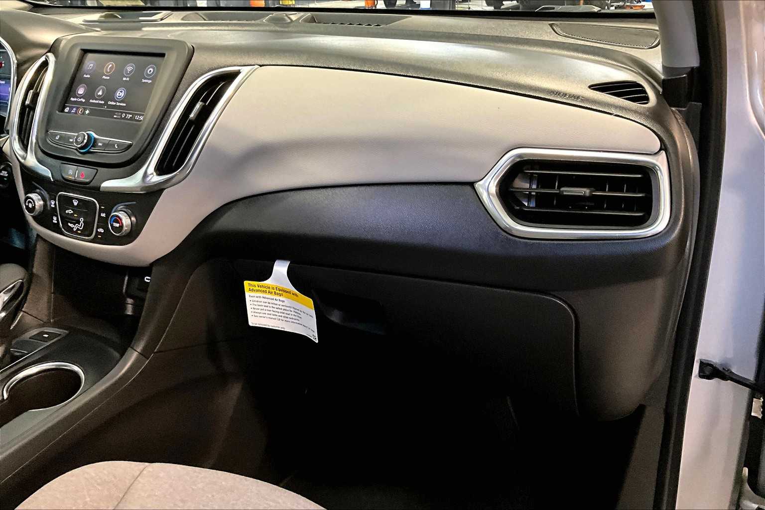 2022 Chevrolet Equinox LS - Photo 13