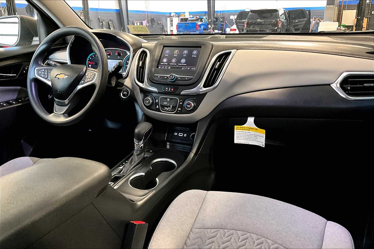 2022 Chevrolet Equinox LS - Photo 14