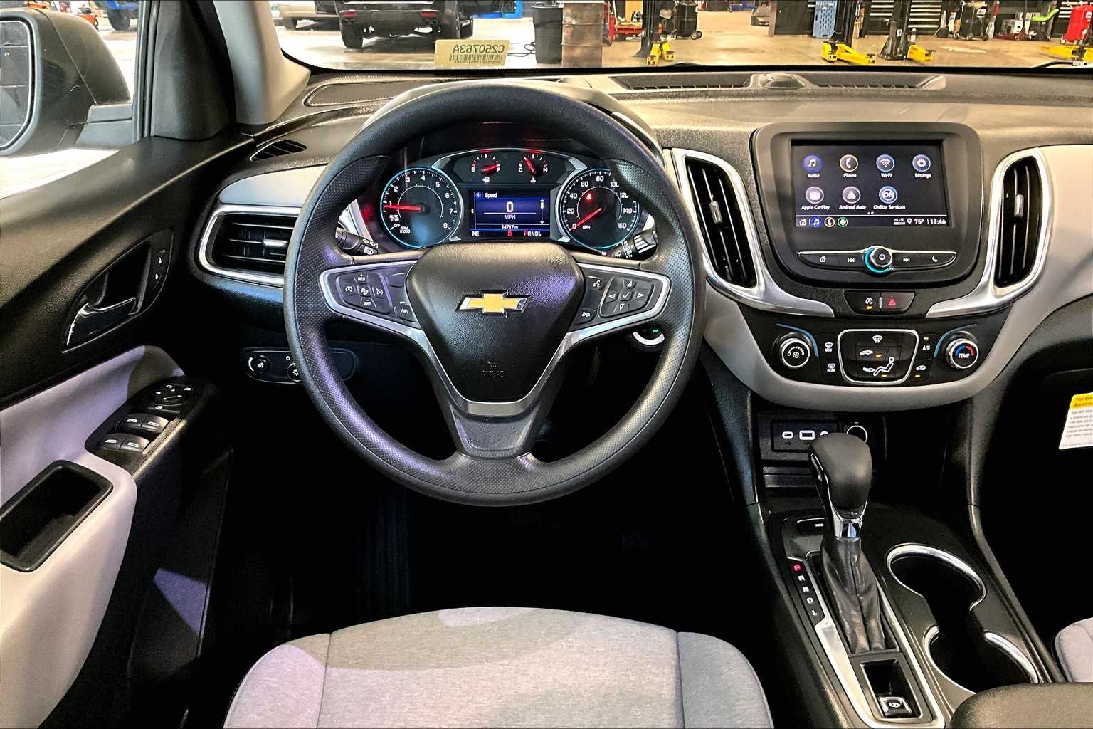 2022 Chevrolet Equinox LS - Photo 18