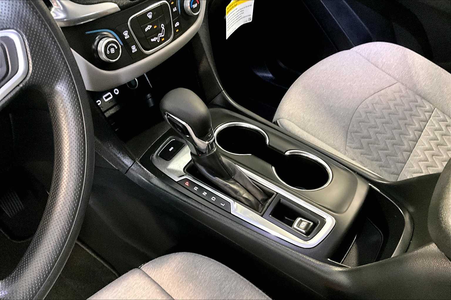 2022 Chevrolet Equinox LS - Photo 21