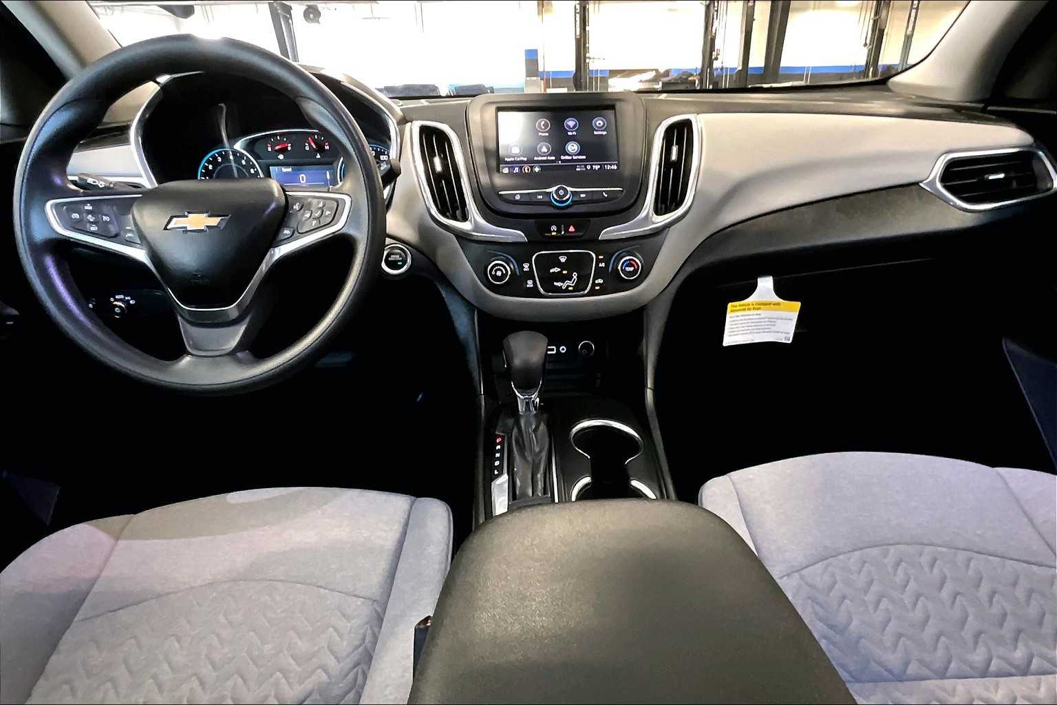 2022 Chevrolet Equinox LS - Photo 22