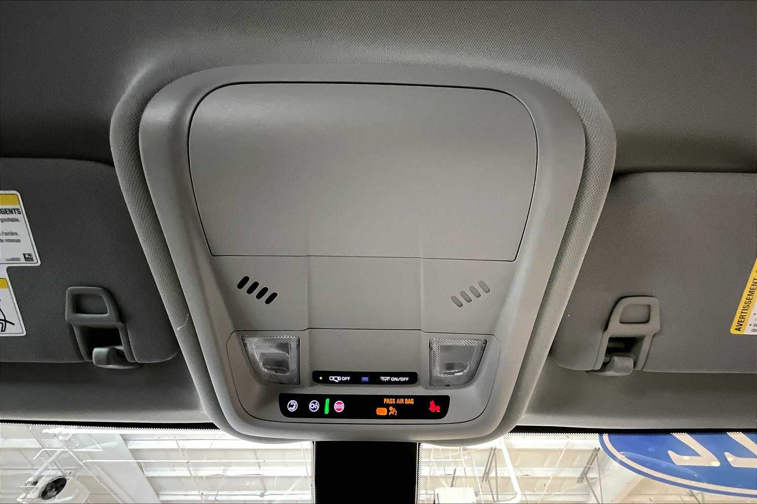 2022 Chevrolet Equinox LS - Photo 23