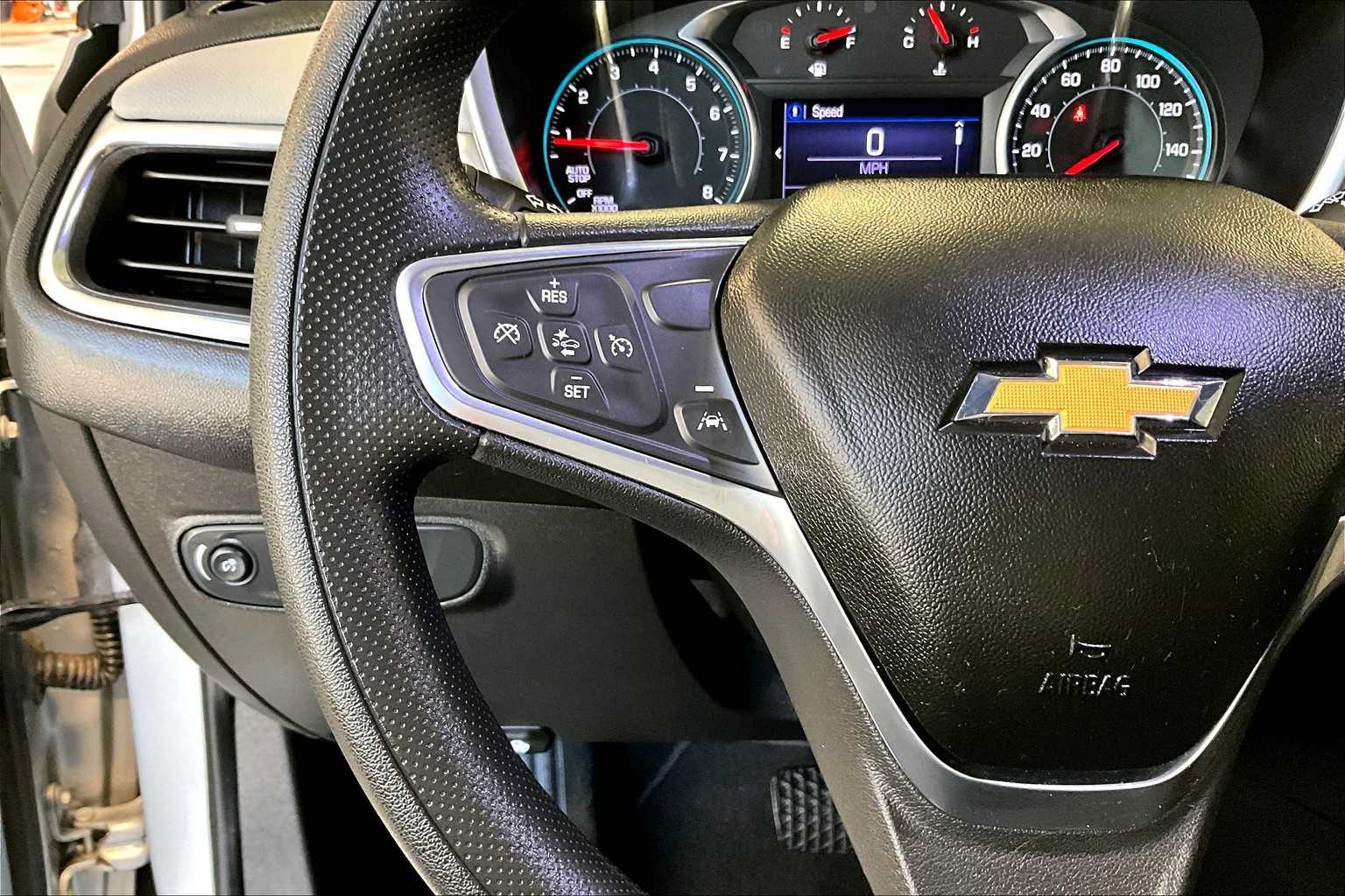 2022 Chevrolet Equinox LS - Photo 24
