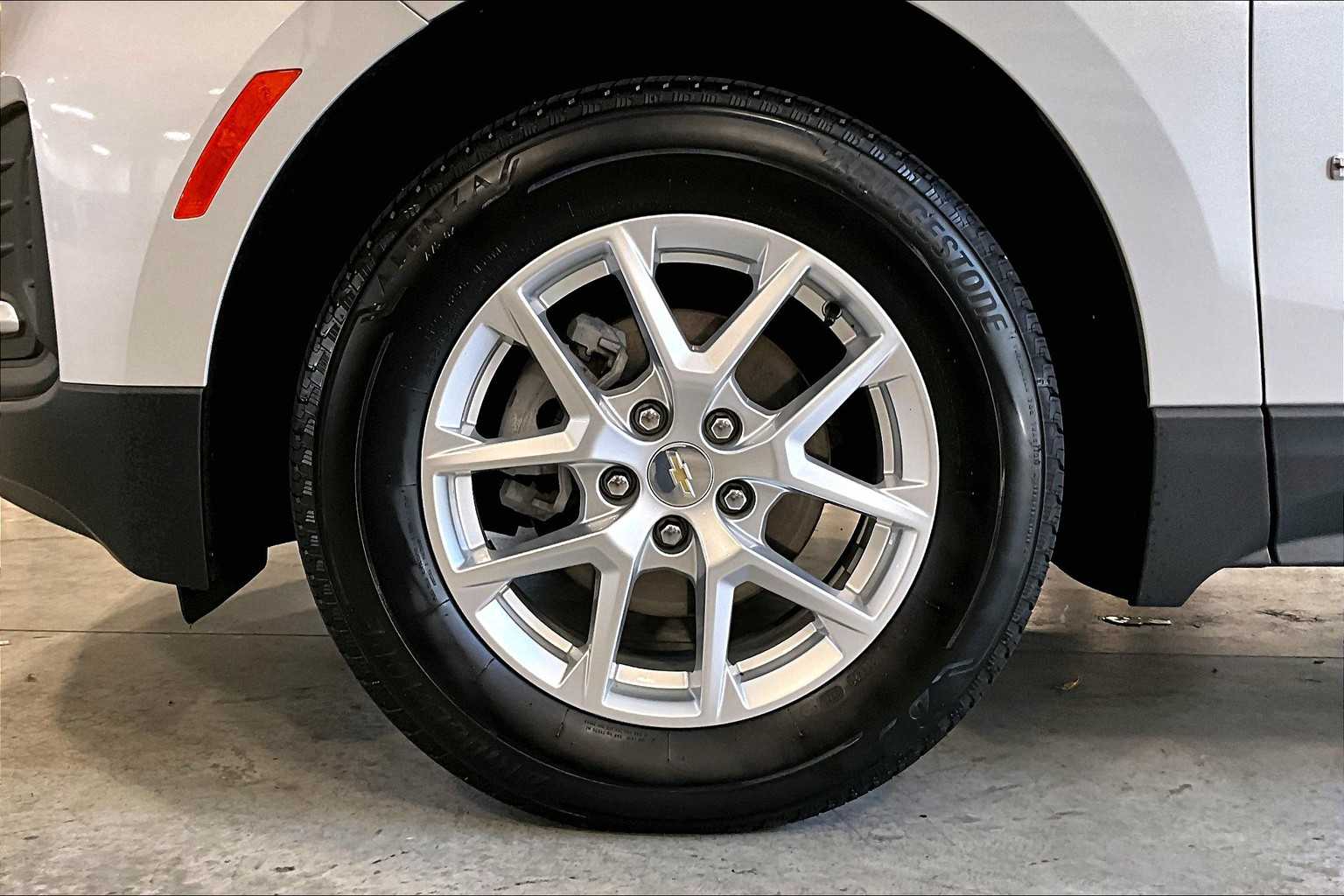 2022 Chevrolet Equinox LS - Photo 7