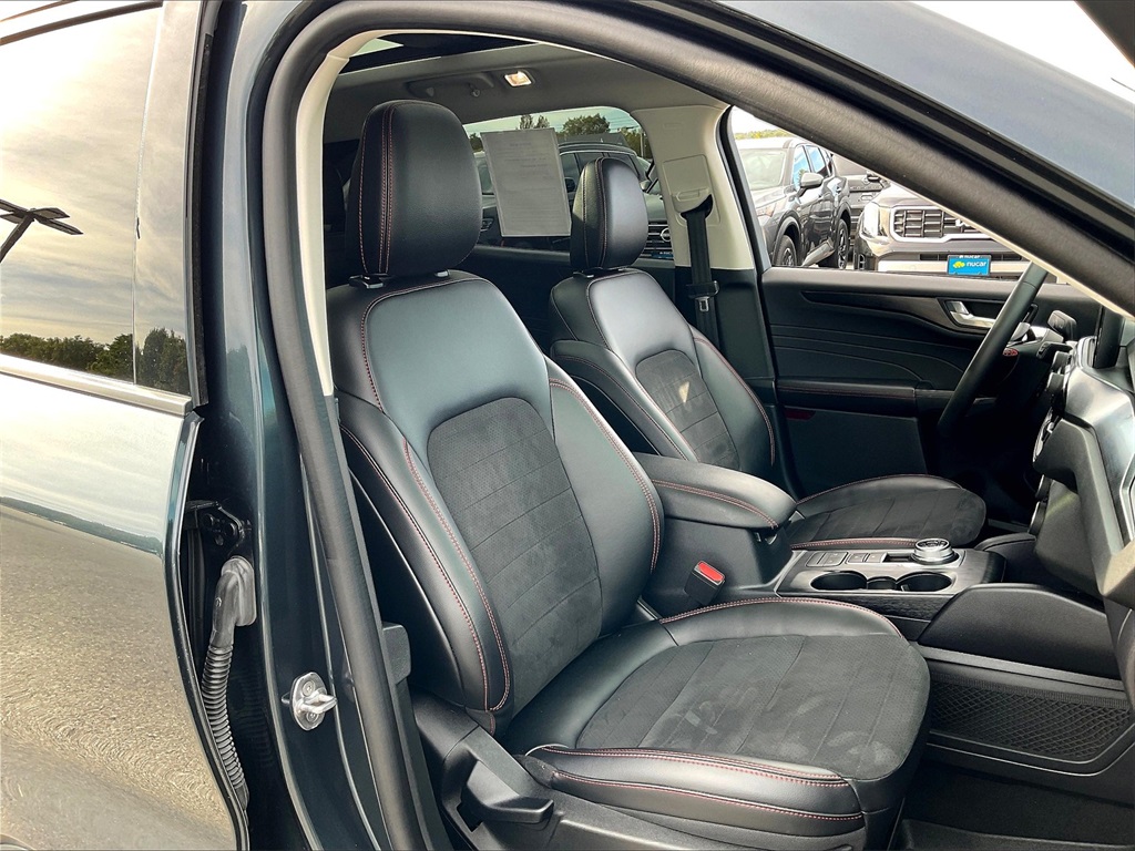 2022 Ford Escape SEL - Photo 10