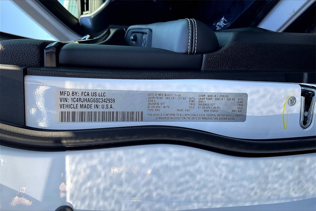 2025 Jeep Grand Cherokee Altitude X - Photo 18