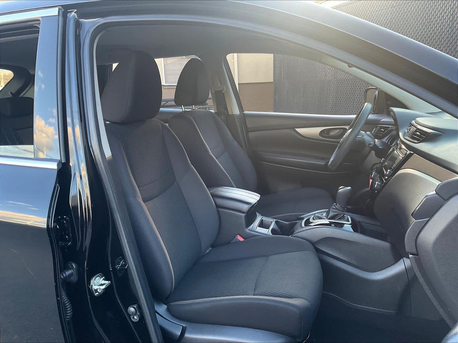 2020 Nissan Rogue Sport S - Photo 11