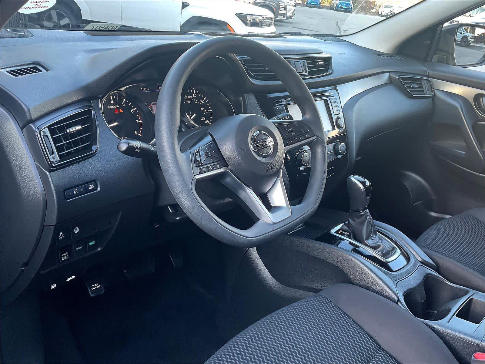 2020 Nissan Rogue Sport S - Photo 8