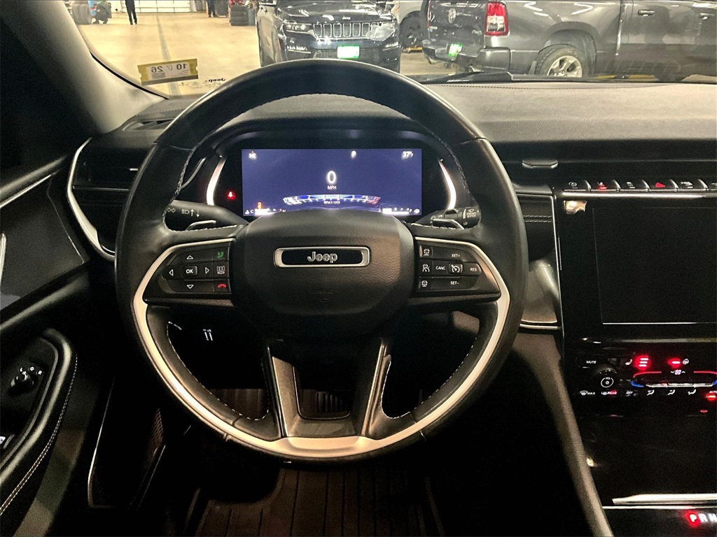 2022 Jeep Grand Cherokee L Laredo - Photo 18