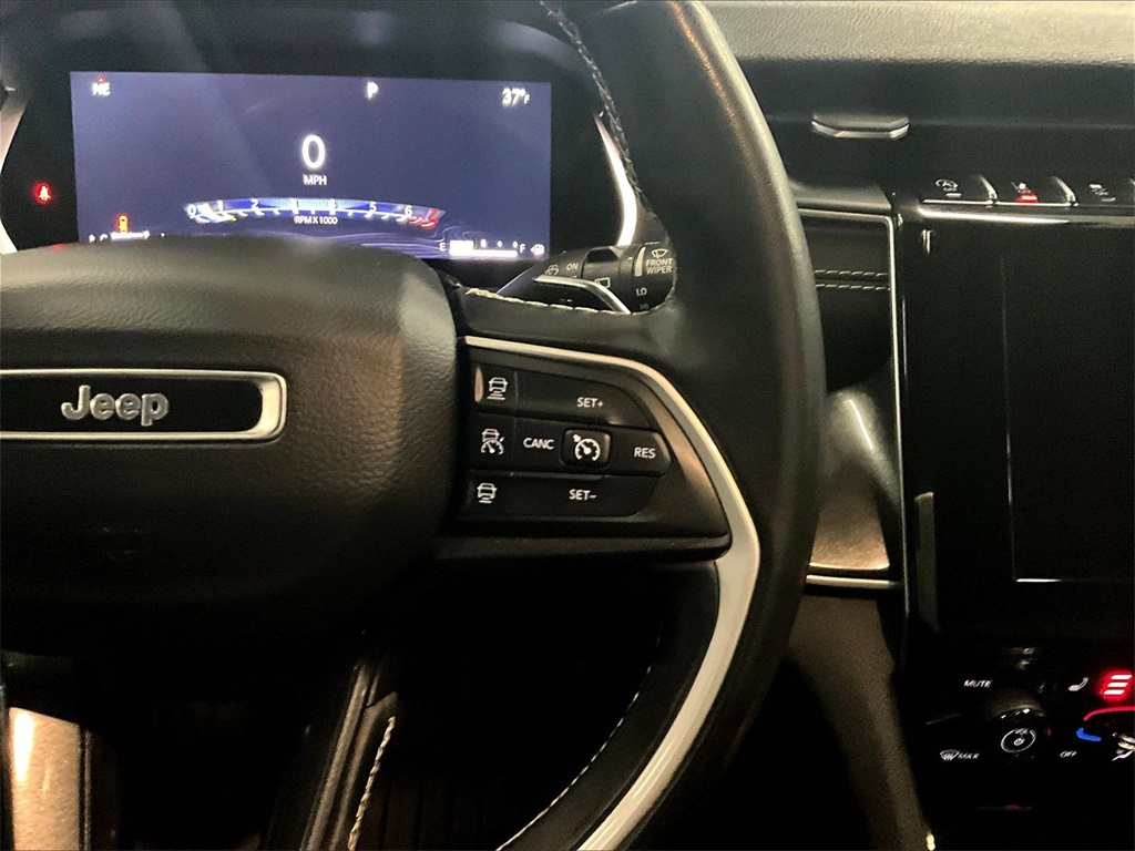 2022 Jeep Grand Cherokee L Laredo - Photo 25