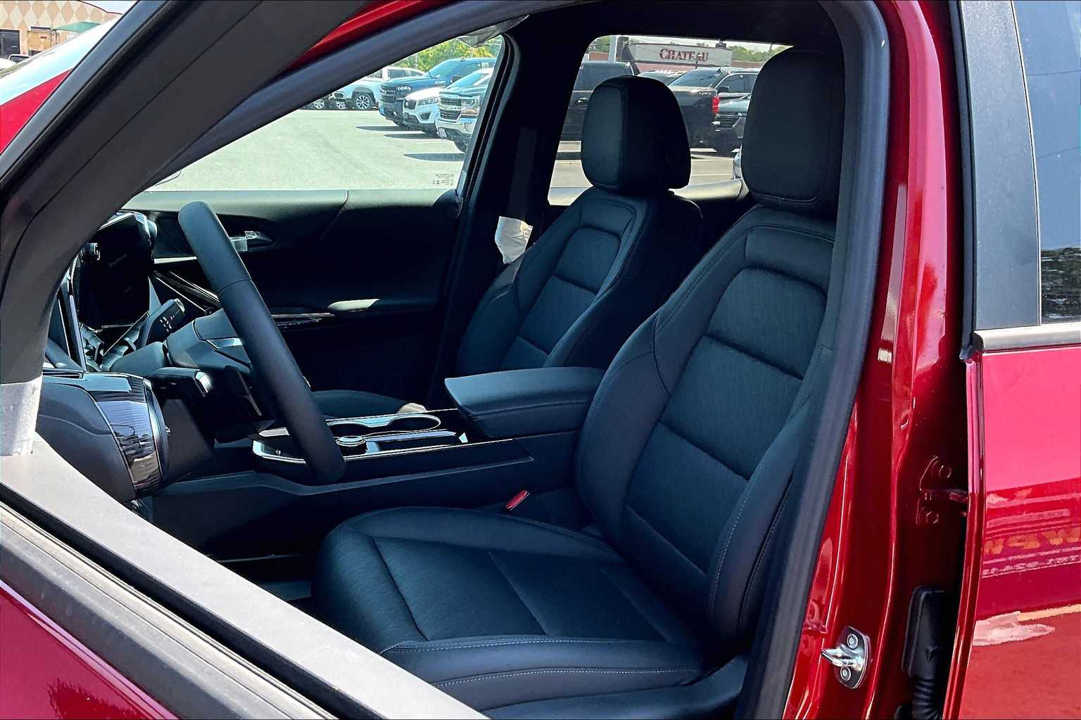2026 Chevrolet Equinox AWD LT - Photo 11