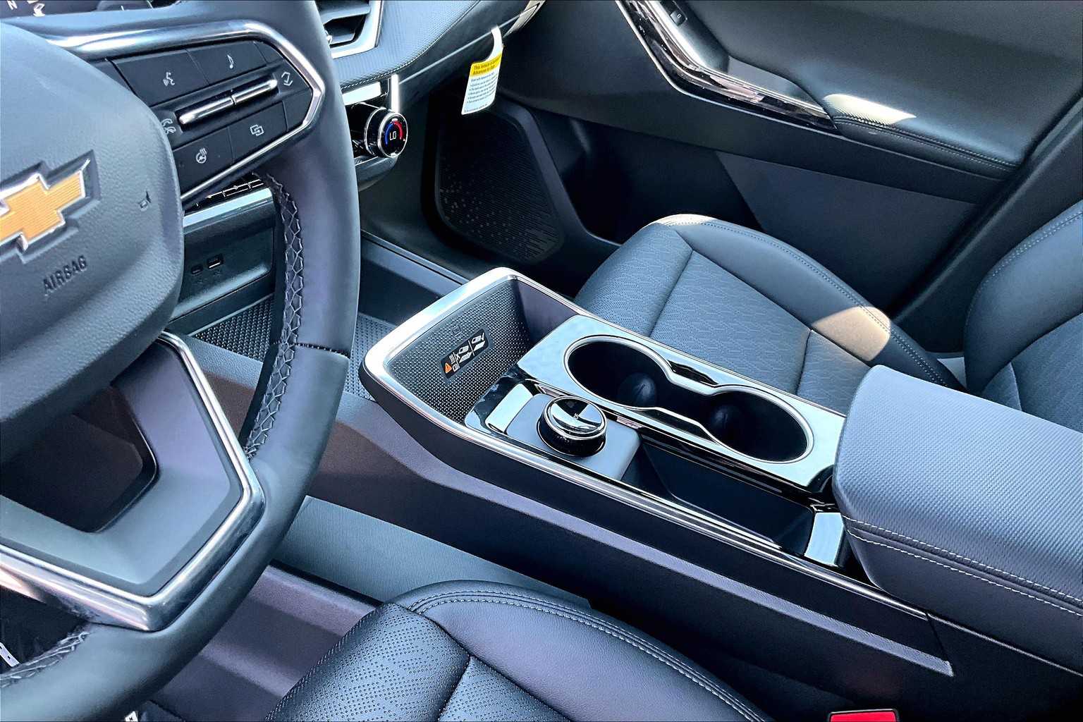 2026 Chevrolet Equinox AWD LT - Photo 14