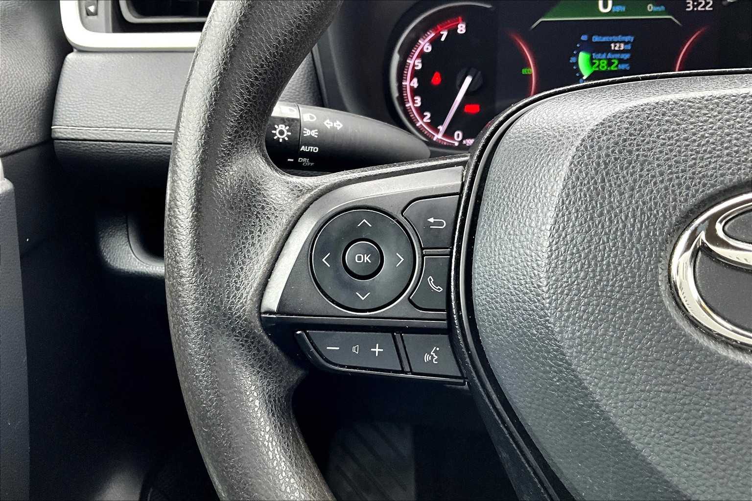 2023 Toyota RAV4 XLE - Photo 23
