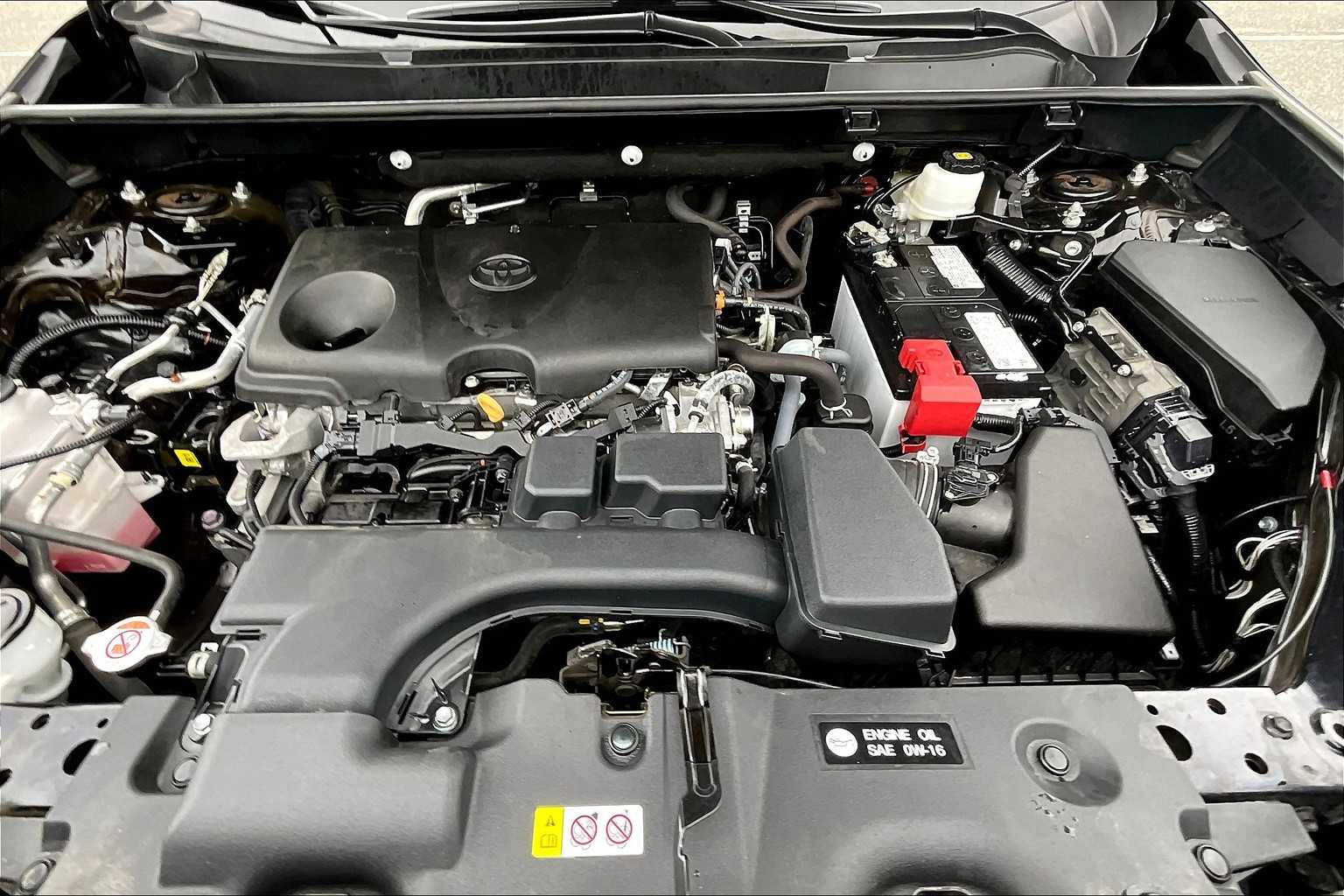2023 Toyota RAV4 XLE - Photo 30
