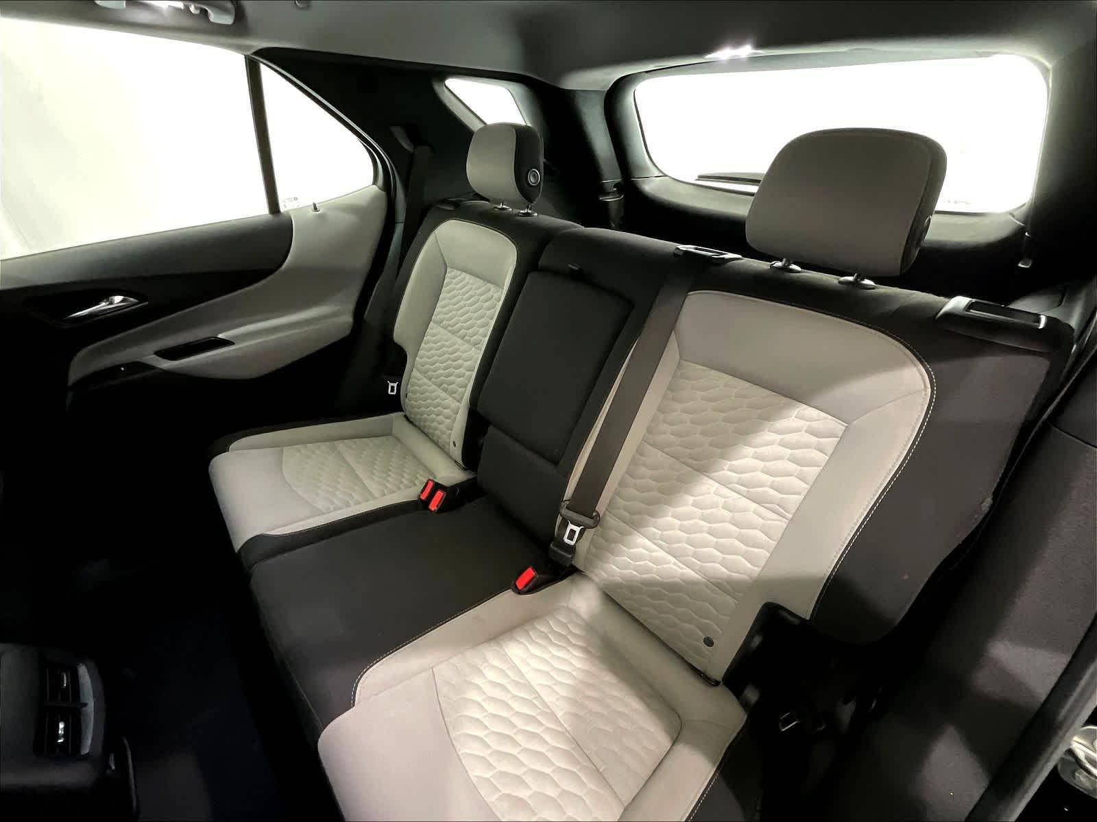 2018 Chevrolet Equinox LS - Photo 15