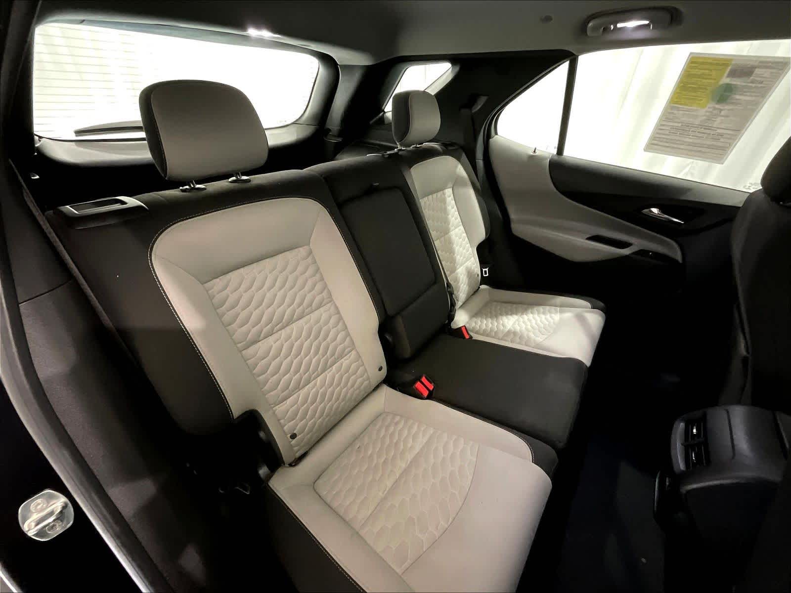 2018 Chevrolet Equinox LS - Photo 16