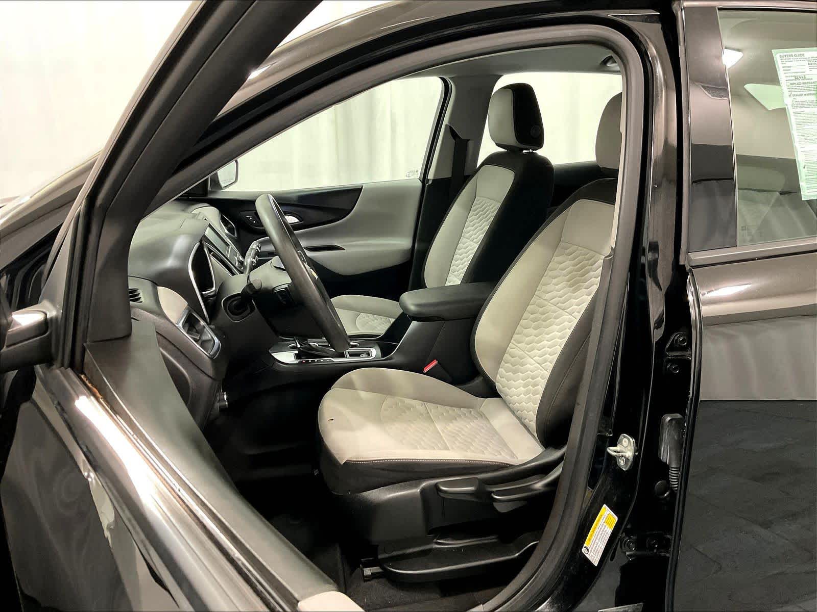 2018 Chevrolet Equinox LS - Photo 10