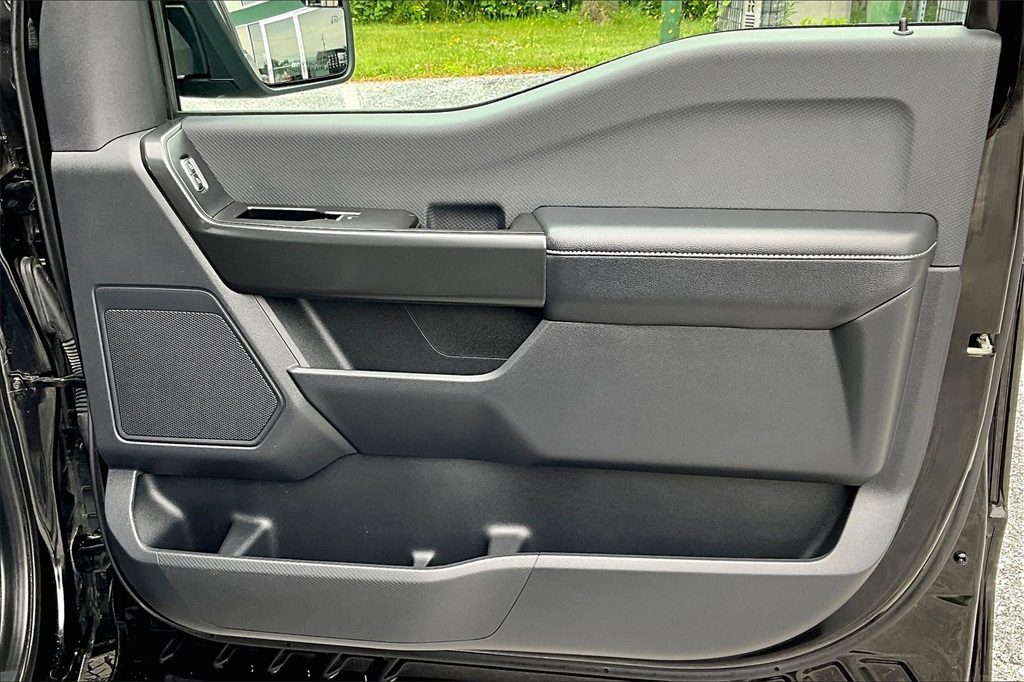 2023 Ford F-150 XL - Photo 12