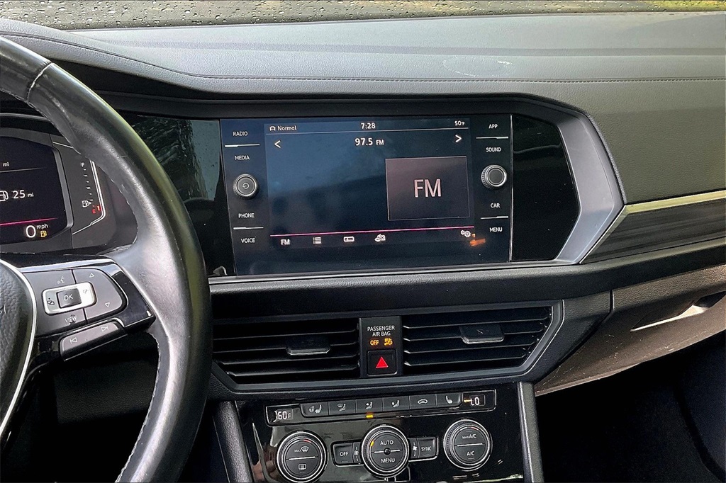 2019 Volkswagen Jetta SEL - Photo 17