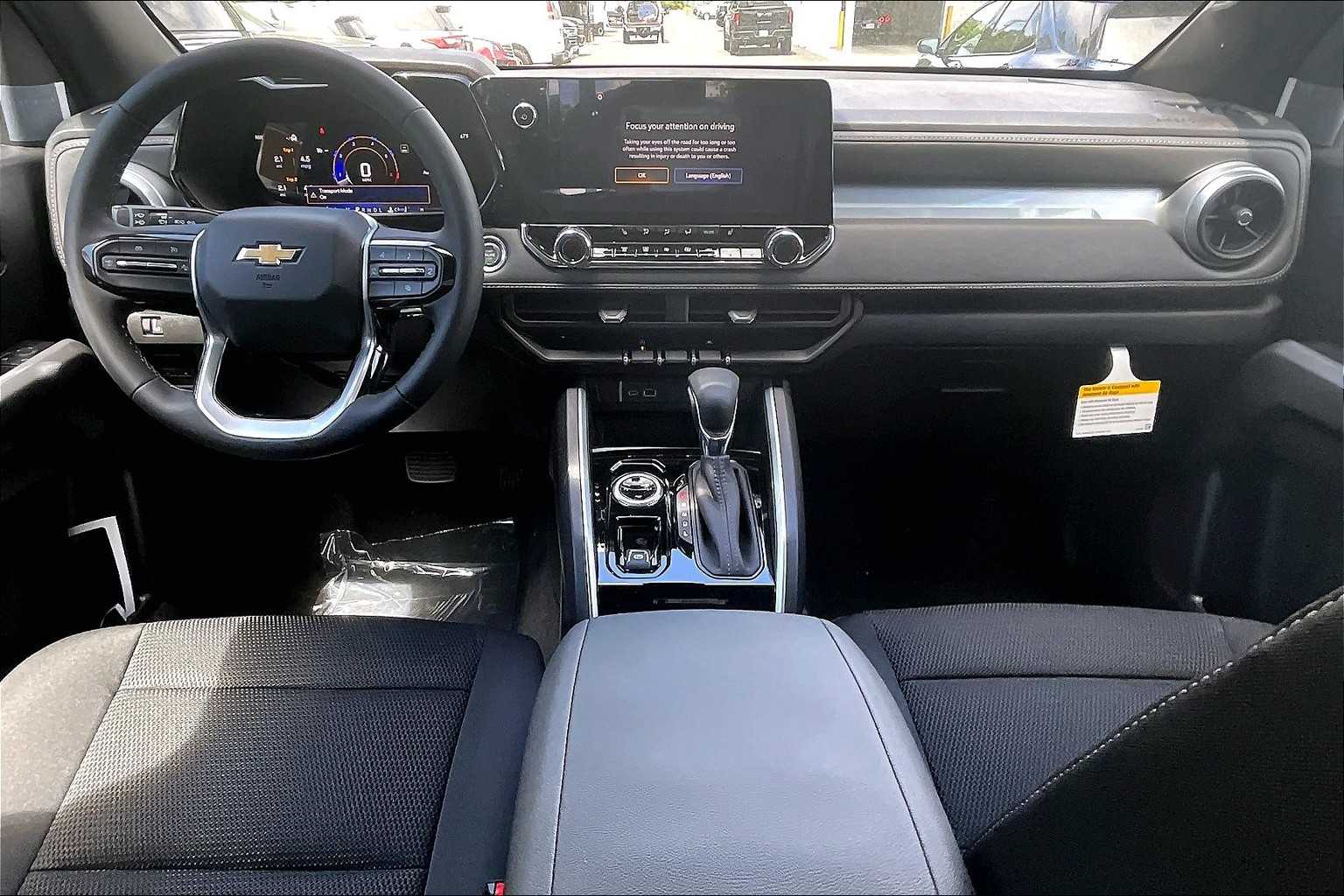 2025 Chevrolet Colorado 4WD LT - Photo 12