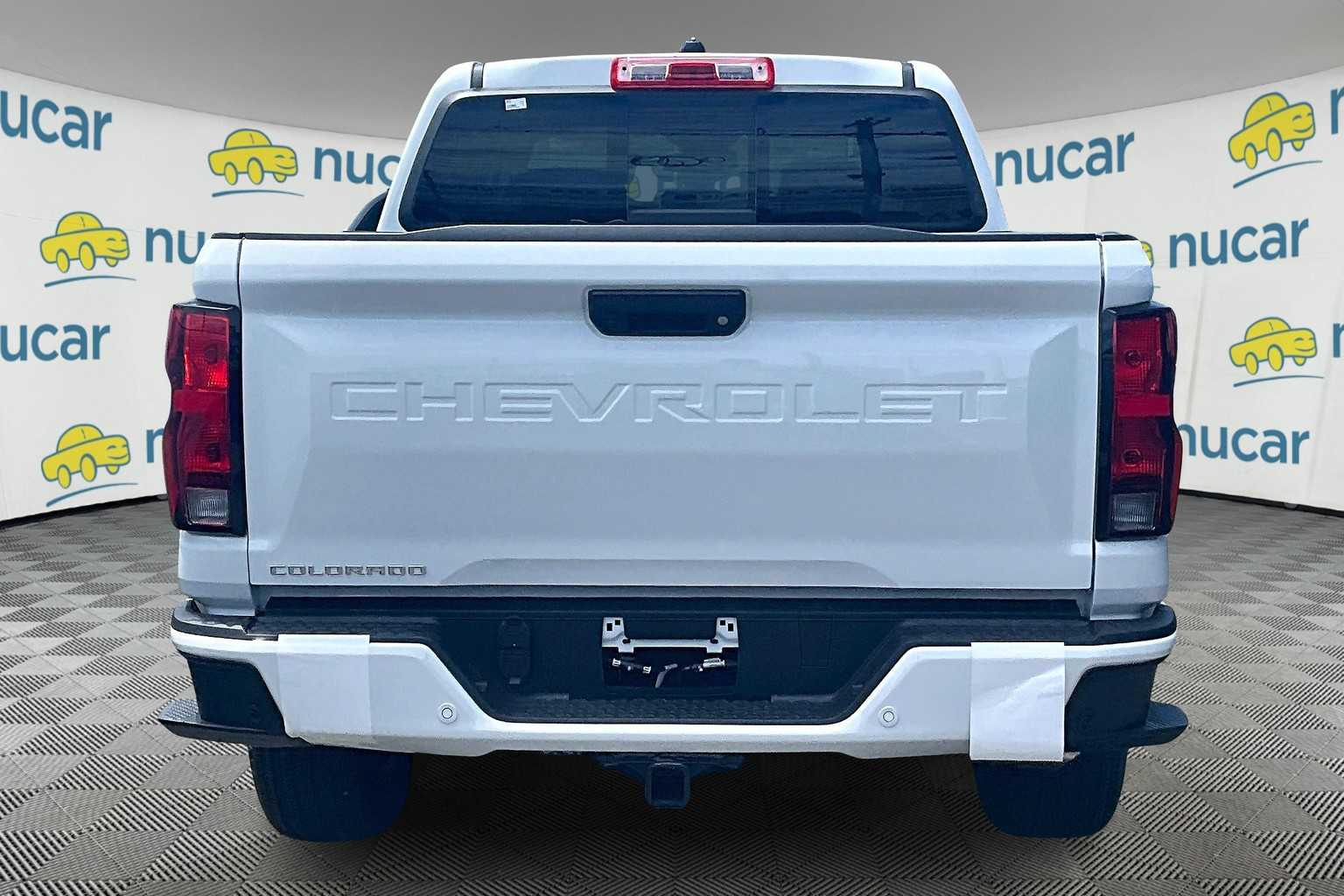 2025 Chevrolet Colorado 4WD LT - Photo 6