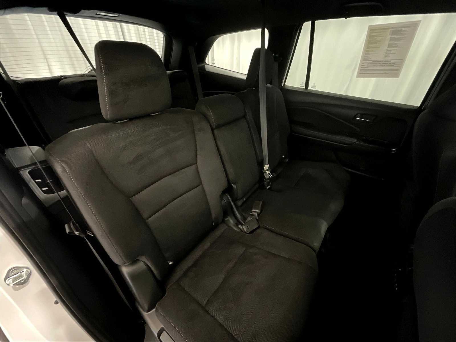 2022 Honda Pilot Sport - Photo 16