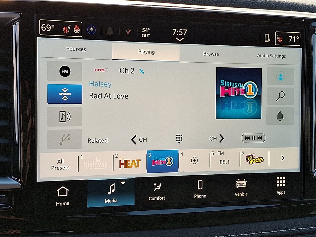 2026 Chrysler Pacifica Select - Photo 13