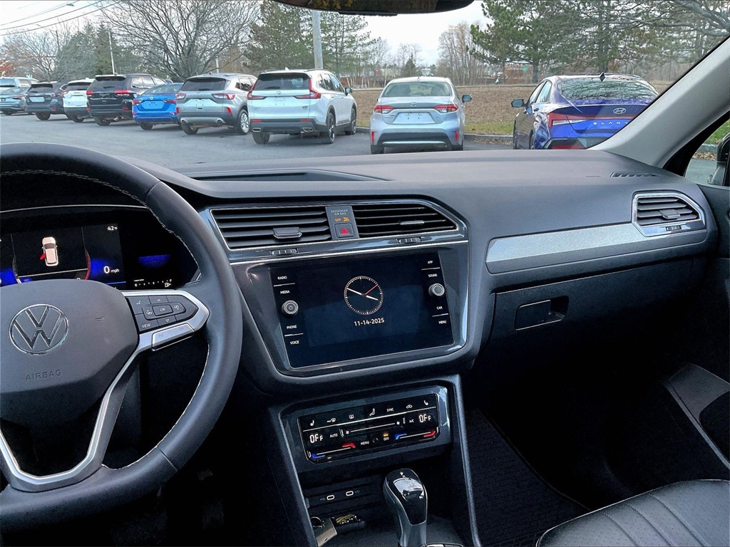 2022 Volkswagen Tiguan 2.0T SE - Photo 17