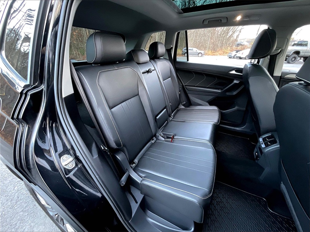 2022 Volkswagen Tiguan 2.0T SE - Photo 18