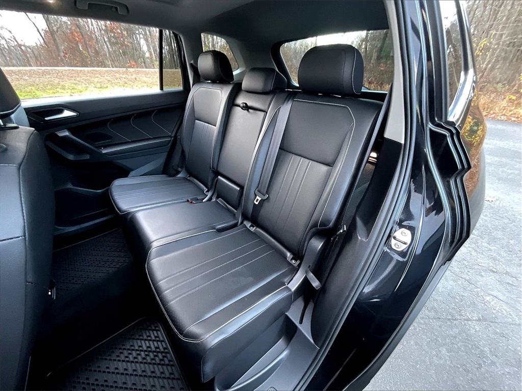 2022 Volkswagen Tiguan 2.0T SE - Photo 24
