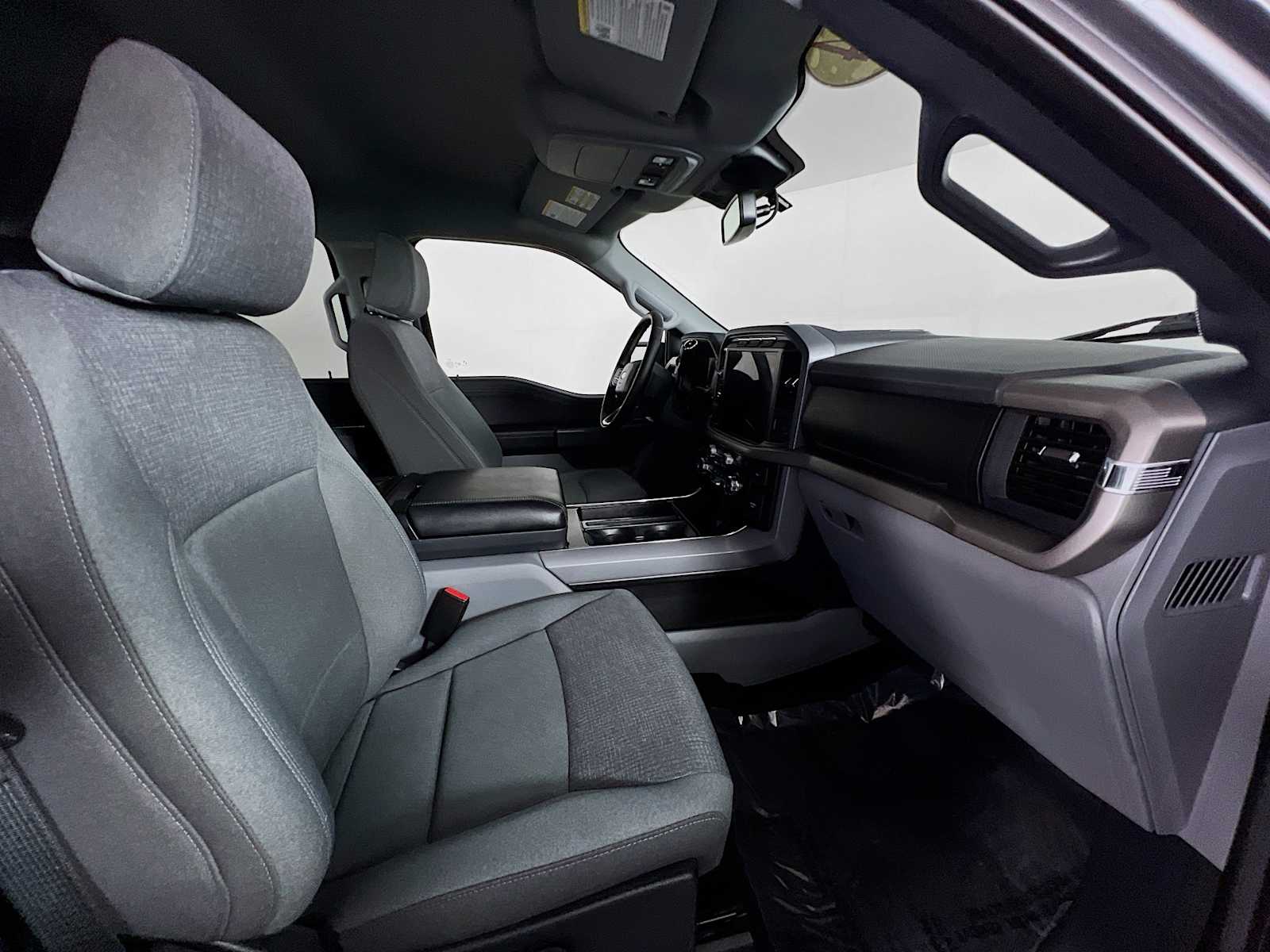 2024 Ford F-150 XLT - Photo 27