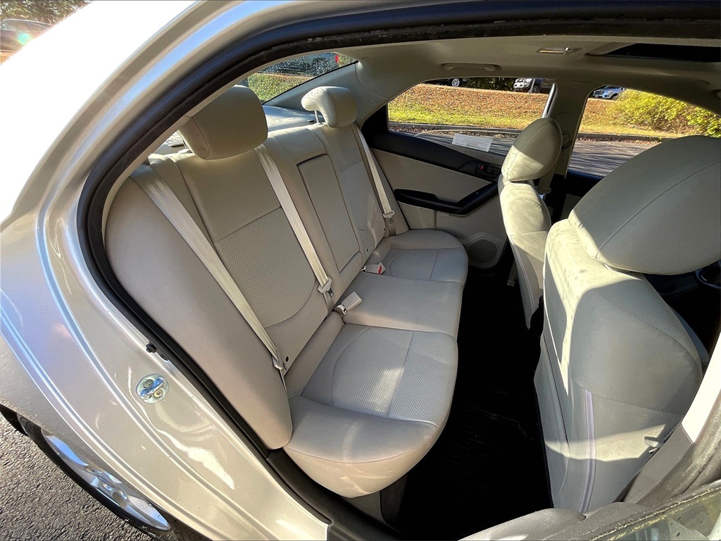 2010 Kia Forte EX - Photo 17
