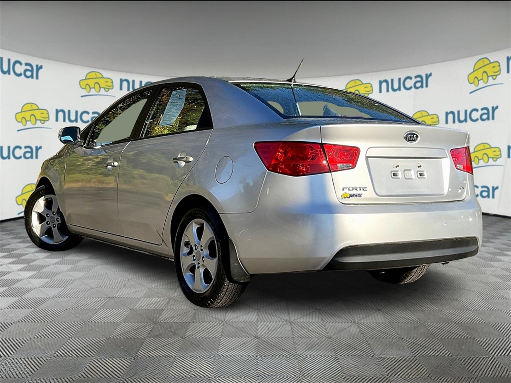2010 Kia Forte EX - Photo 4