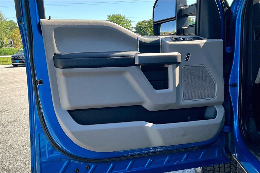 2020 Ford F-250SD XLT - Photo 8
