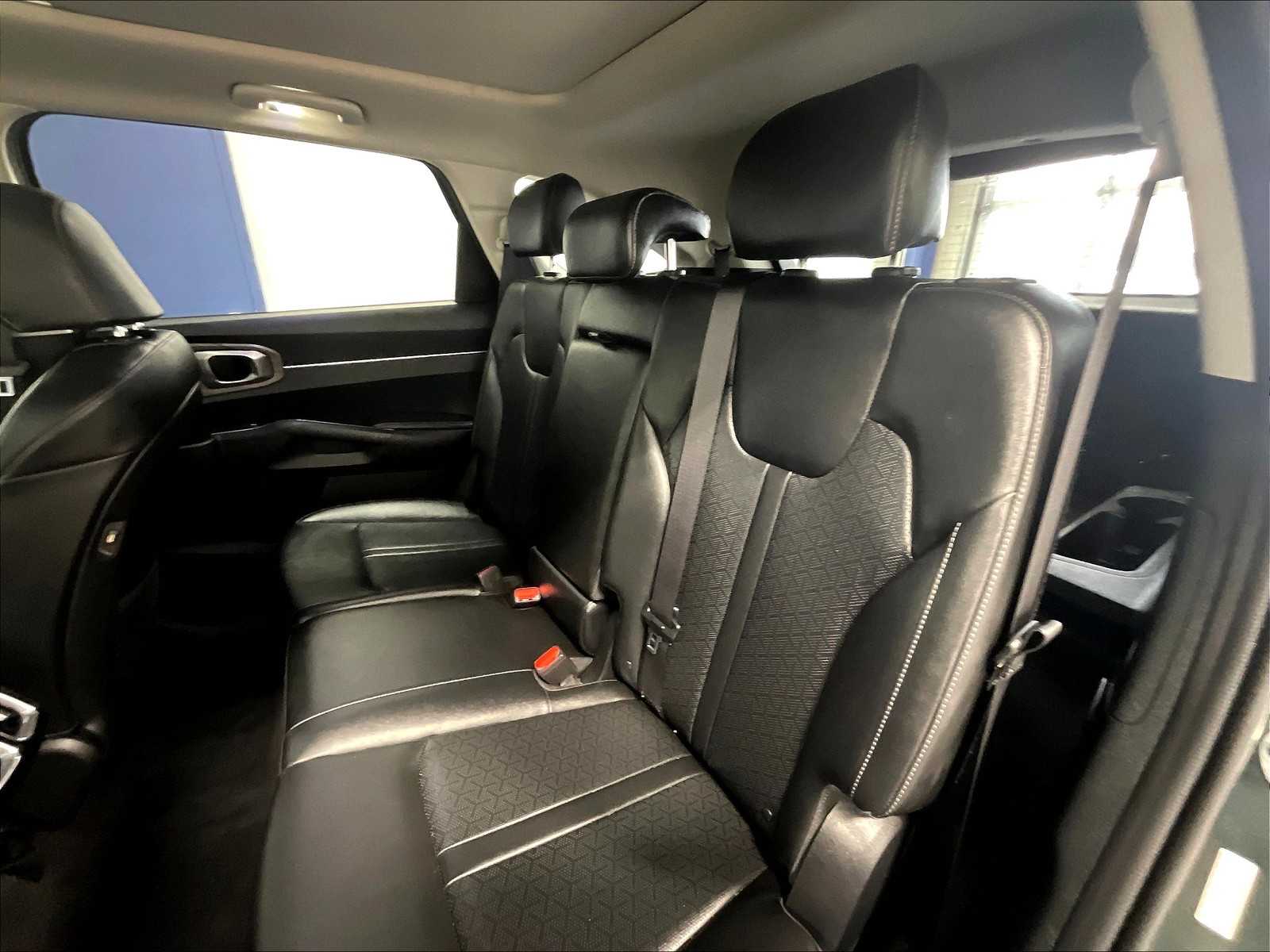 2022 Kia Sorento X-Line S - Photo 15