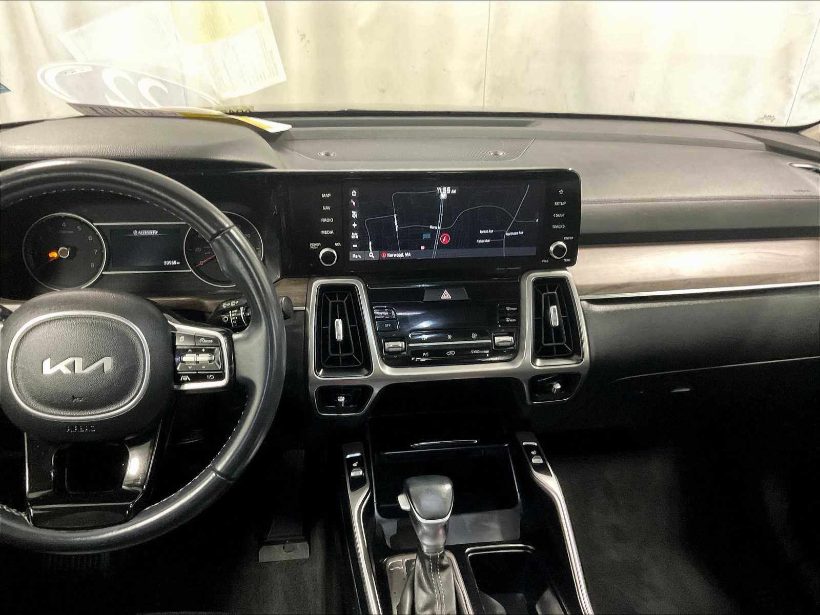 2022 Kia Sorento X-Line S - Photo 18