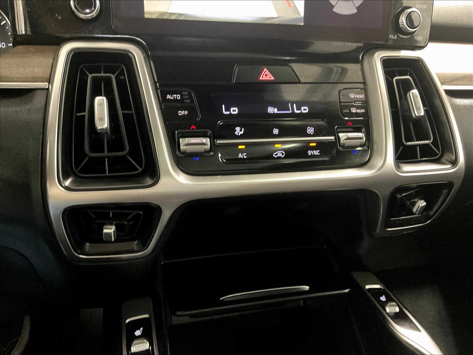 2022 Kia Sorento X-Line S - Photo 26