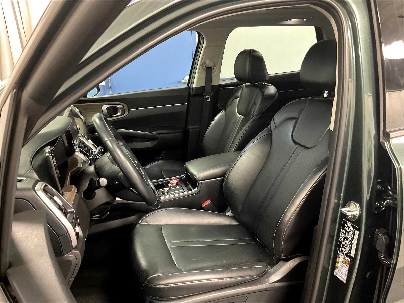 2022 Kia Sorento X-Line S - Photo 10