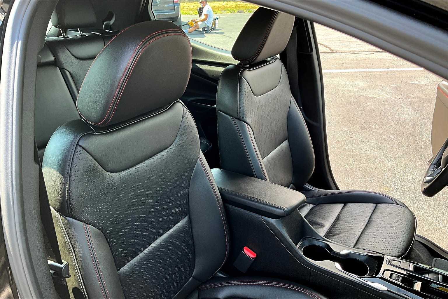 2023 Chevrolet Bolt EUV LT - Photo 11