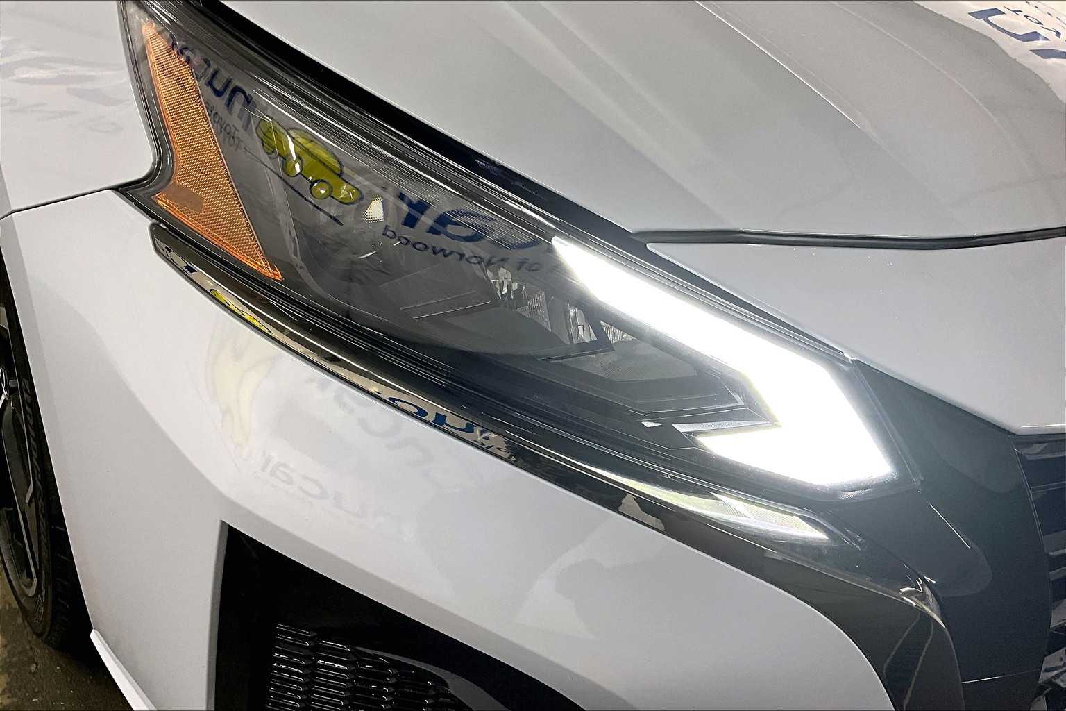 2024 Nissan Altima 2.5 SR - Photo 31