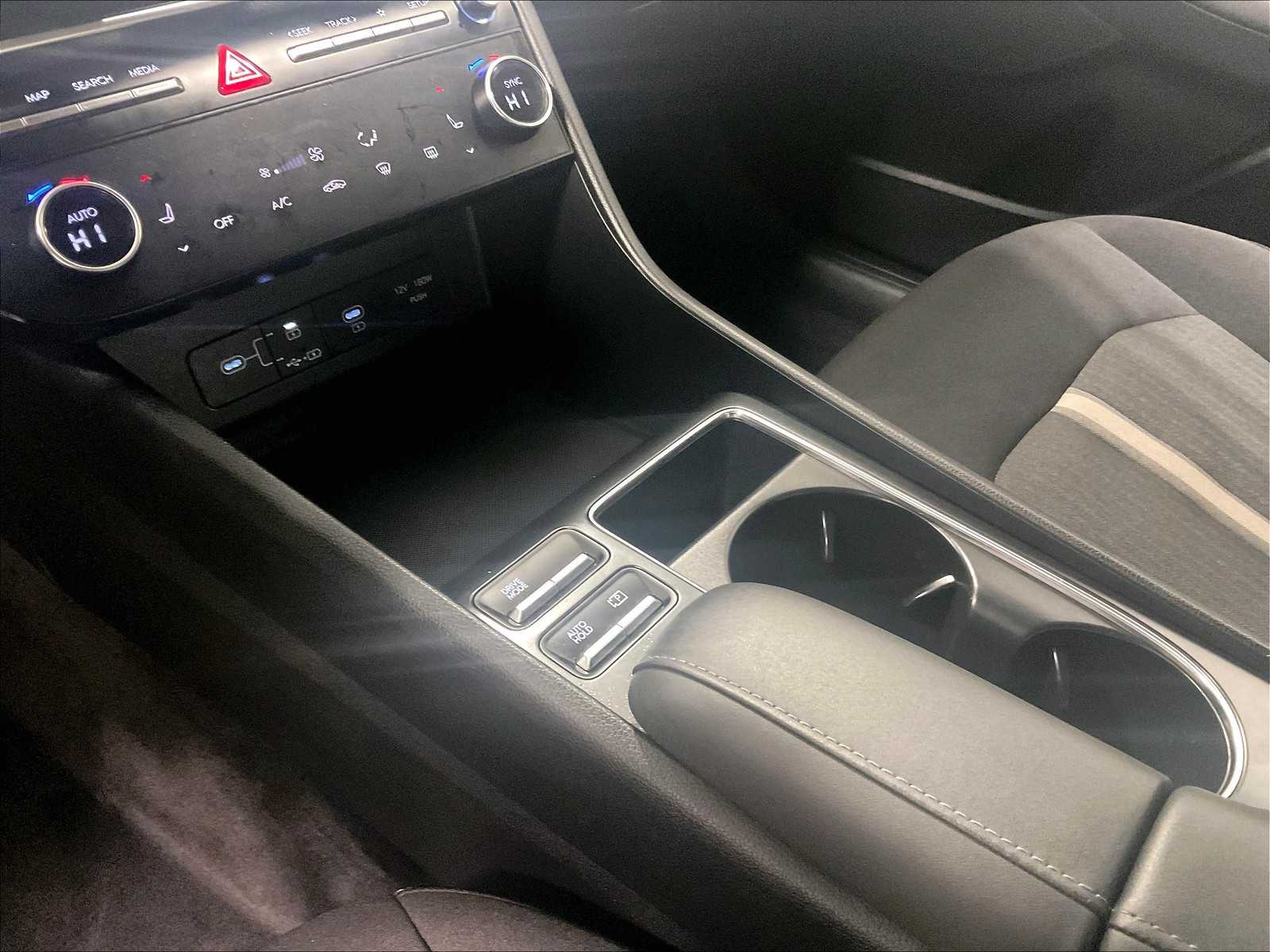 2024 Hyundai Sonata SEL - Photo 20