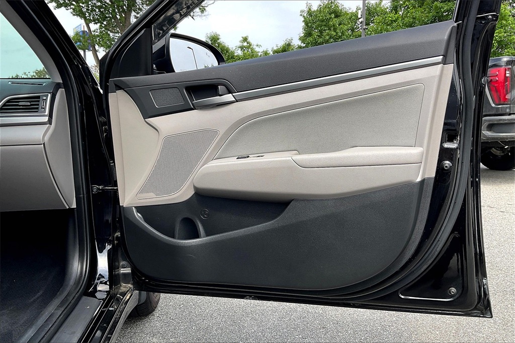 2018 Hyundai Elantra SEL - Photo 11